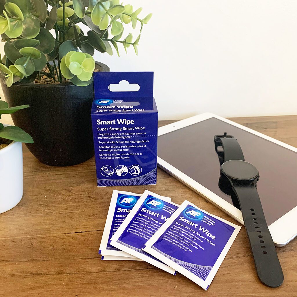 Smart wipe cleaning kit for electronics.